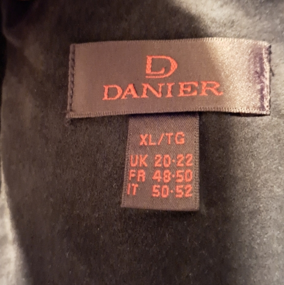Luxurious Fur-Trimmed Brown Suede DANIER Jacket - Picture 6 of 8